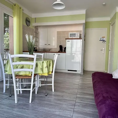 Deux Pieces Climatise Situe Au Centre -ar110-108 Apartmán *
