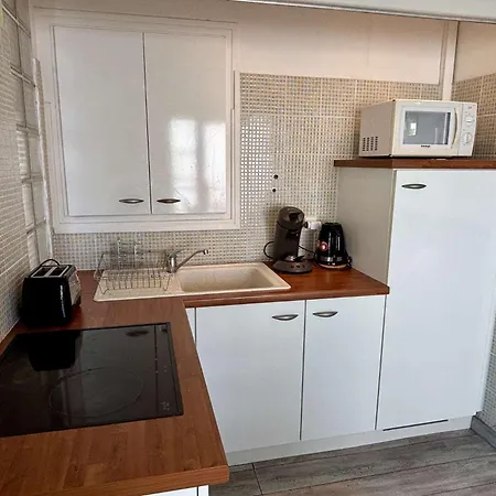 Apartmán Deux Pieces Climatise Situe Au Centre -ar110-108 *